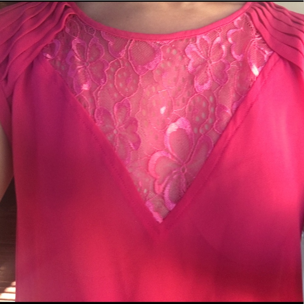 Pink lace shell - Picture 2 of 3